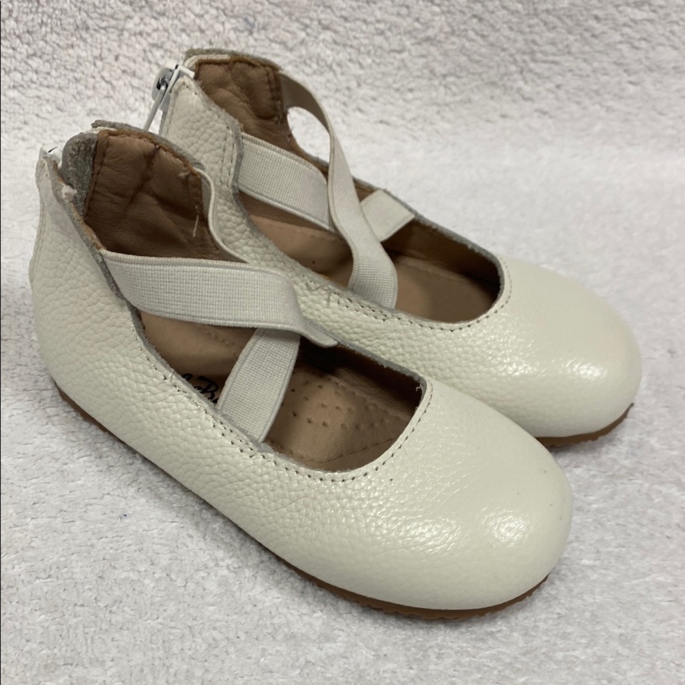 A bear co Kids Cream zip back stretch strap Ballet Flats size 8